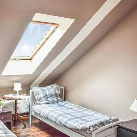 Ferienhaus 5 Bedroom Gorgeous In Swierzno