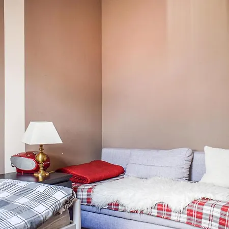 5 Bedroom Gorgeous In Swierzno Miastko (Bytow)