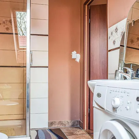 5 Bedroom Gorgeous In Swierzno Miastko (Bytow)